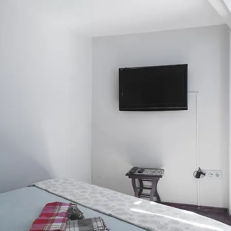 Guest house Orhan Kutbayin Evi