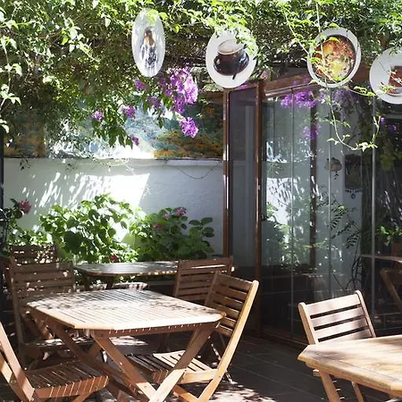 Guest house Orhan Kutbayin Evi