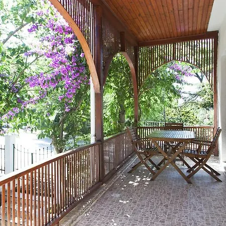 Guest house Orhan Kutbayin Evi