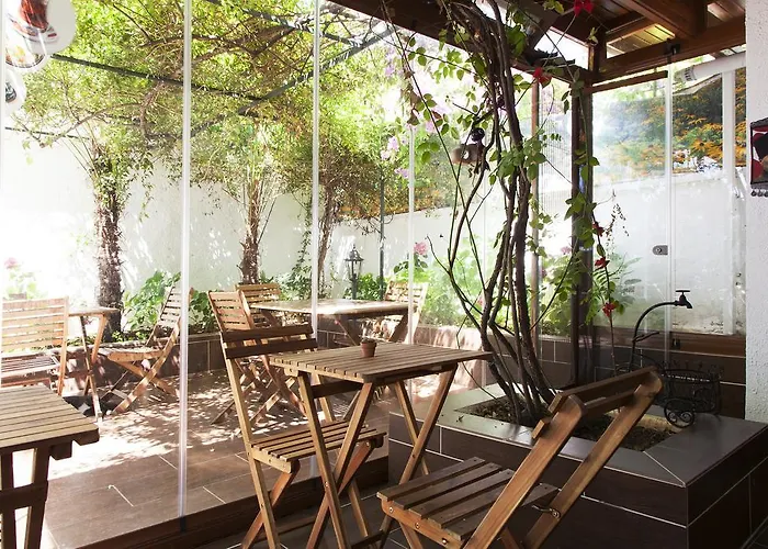 Orhan Kutbayin Evi Adalar