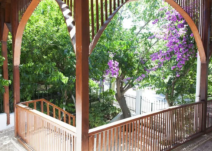 Gasthuis Orhan Kutbayin Evi Prinseneilanden